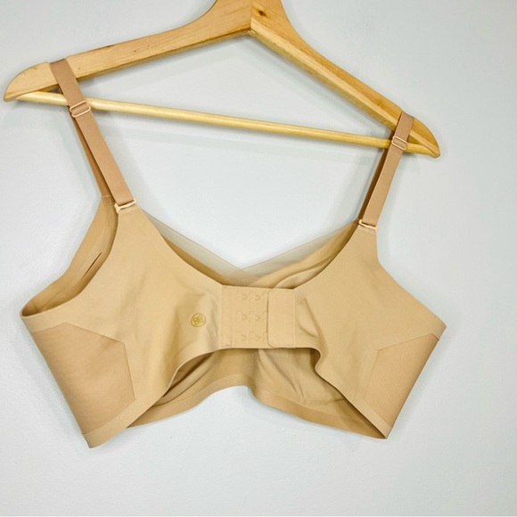 HONEYLOVE CrossOver Bra in sand size Large - Picture 2 of 5